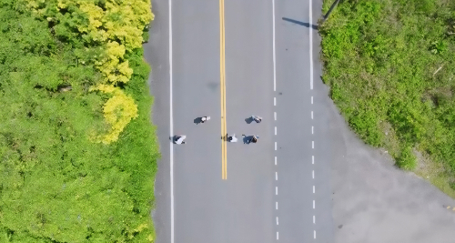뮤비 한 장면 보고 노래 맞추기