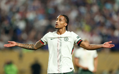 매우 쉬운 현역 축구선수 맞추기 (2025년 7월 27일 기준)