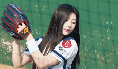 2025년 여자 아이돌 노래 맞추기