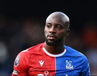 현역 축구선수 국적/클럽/등번호 보고 마추기