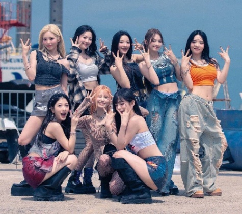 프로미스나인 노래 듣고 누가 불렀는지 맞추기