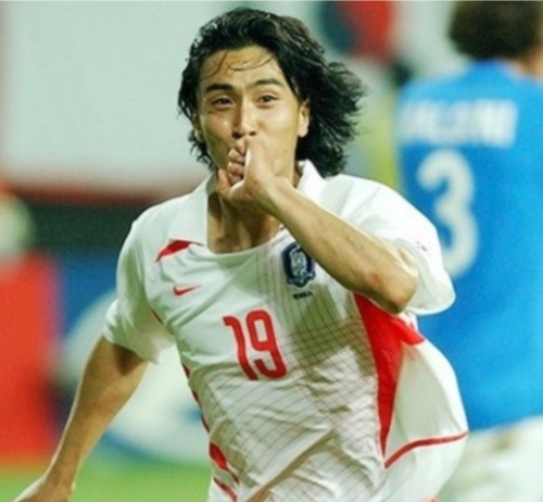한국 축구선수 썸네일